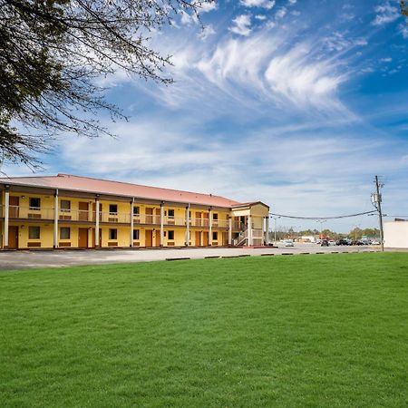 Americas Best Value Inn-Montezuma Exteriér fotografie