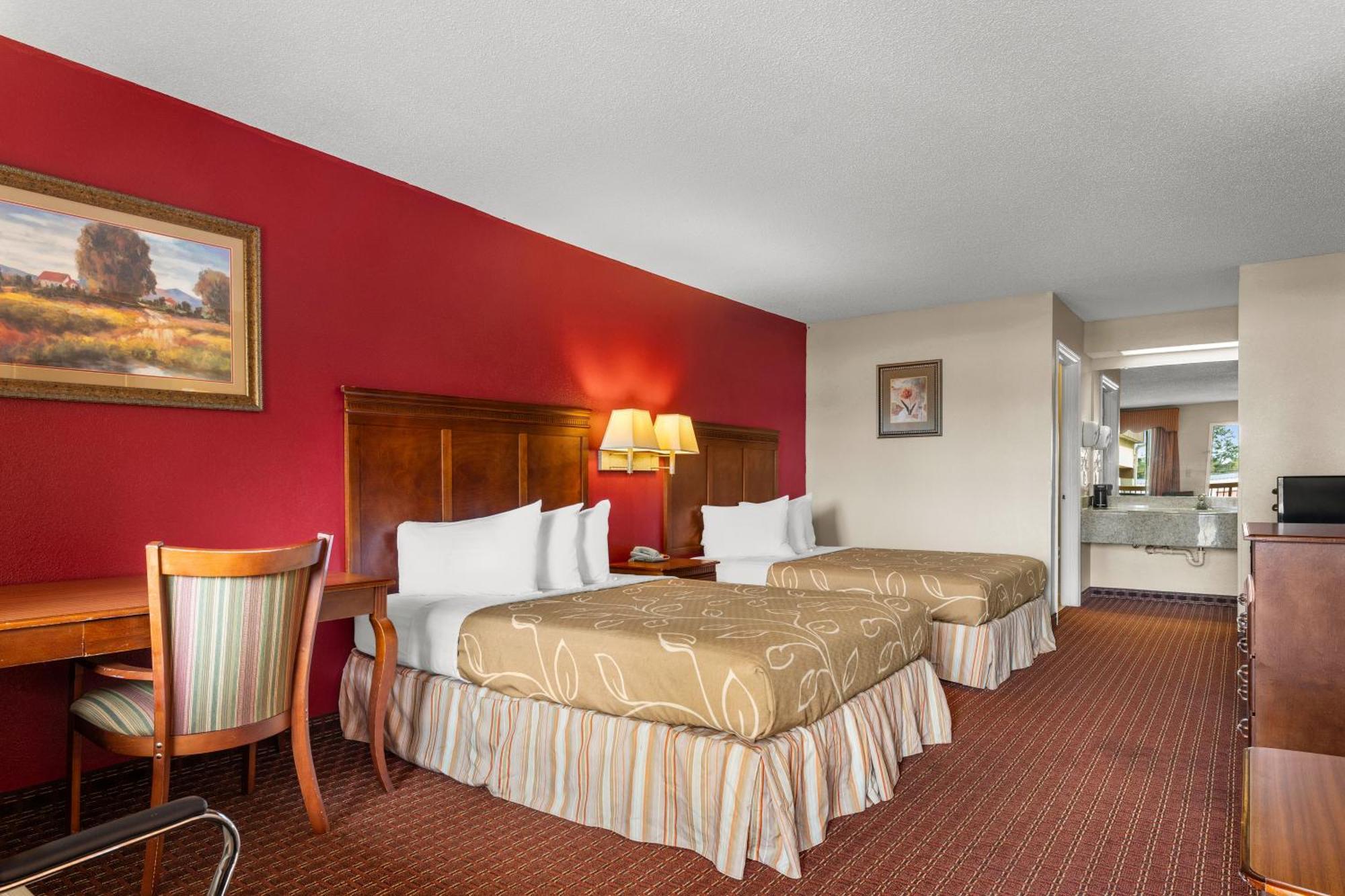 Americas Best Value Inn-Montezuma Exteriér fotografie