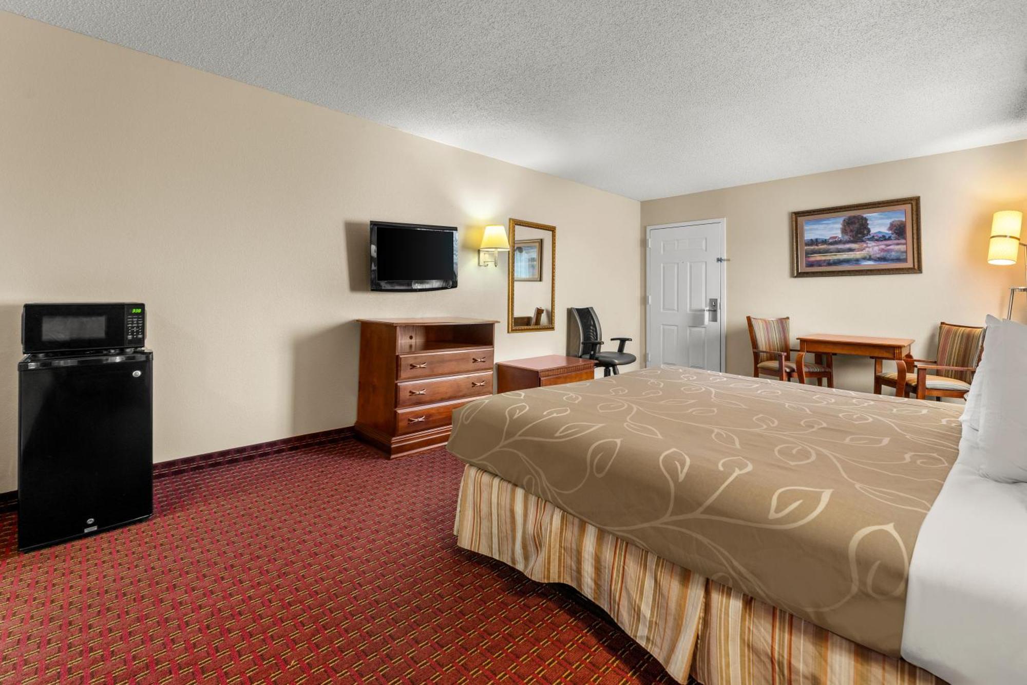 Americas Best Value Inn-Montezuma Exteriér fotografie